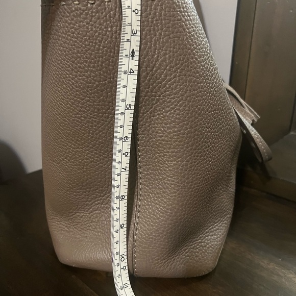 Tory Burch Mcgraw Tote - Picture 4 of 6